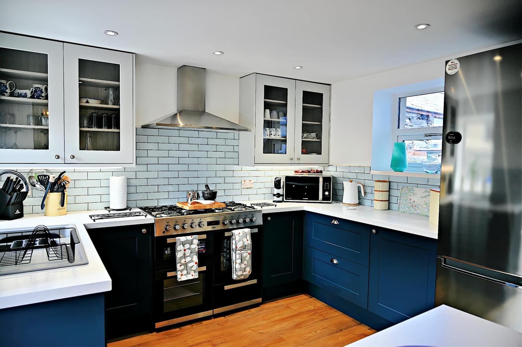 Porthmadog, Sleeps 11, 5 Bedrooms, 5 Bathrooms, Mountain Views Bagian luar foto